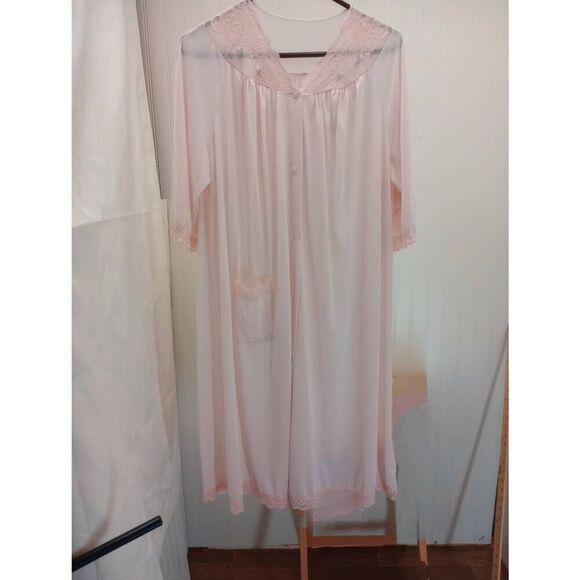 Vintage Shadowline pink. silky robe, embroidered, size large see listing - Picture 1 of 8